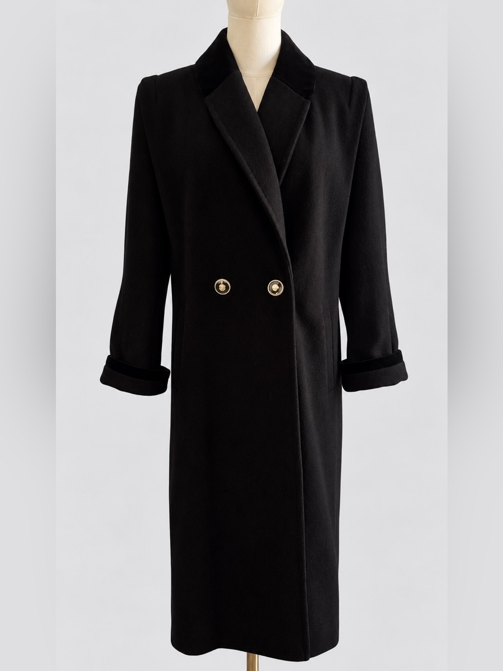 tage Herman Kay Black Wool Velvet Trim Coat 8P Gold Buttons